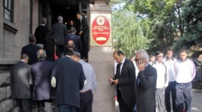 Gen&ccedil;lerbirliği'nden Birinci Meclis Binası'na Ziyaret