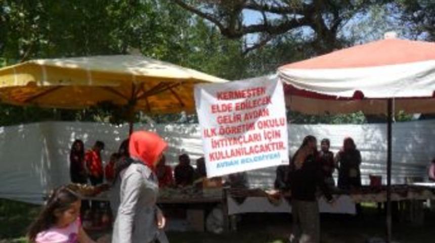 Avdan'ın Ak Kadınlarından Beldeye B&uuml;y&uuml;k Katkı