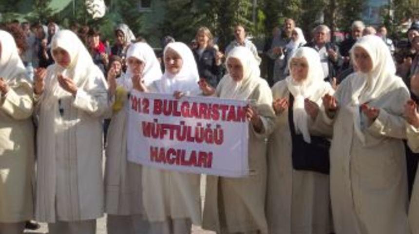 Bulgar Vatandaşı Hacı Adayları &Ccedil;orlu&rsquo;dan Hareket Etti.