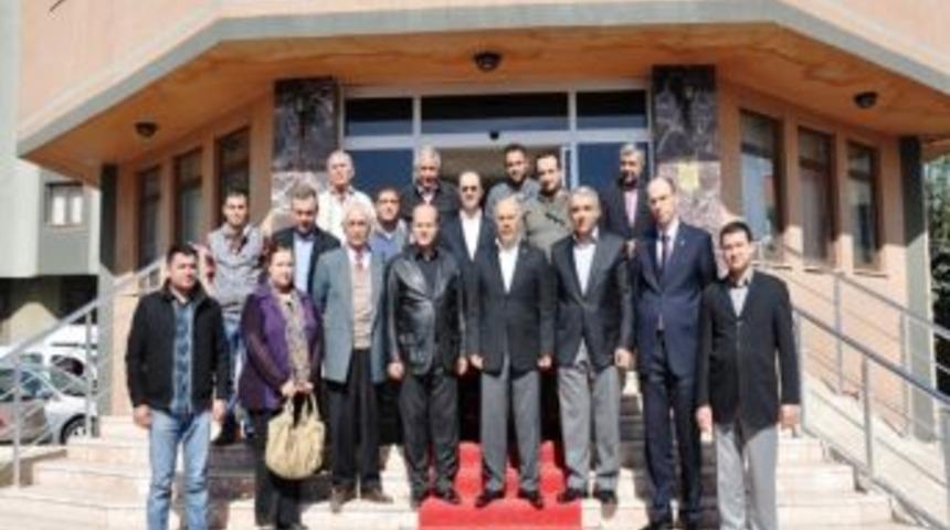 Iğdır Valisi Pek Basın Mensupları İle Kahvaltıda Buluştu