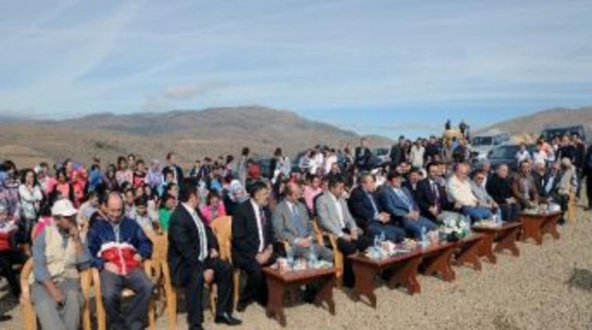 Kelkit&rsquo;te 2 Bin Fidan Toprakla Buluşturuldu