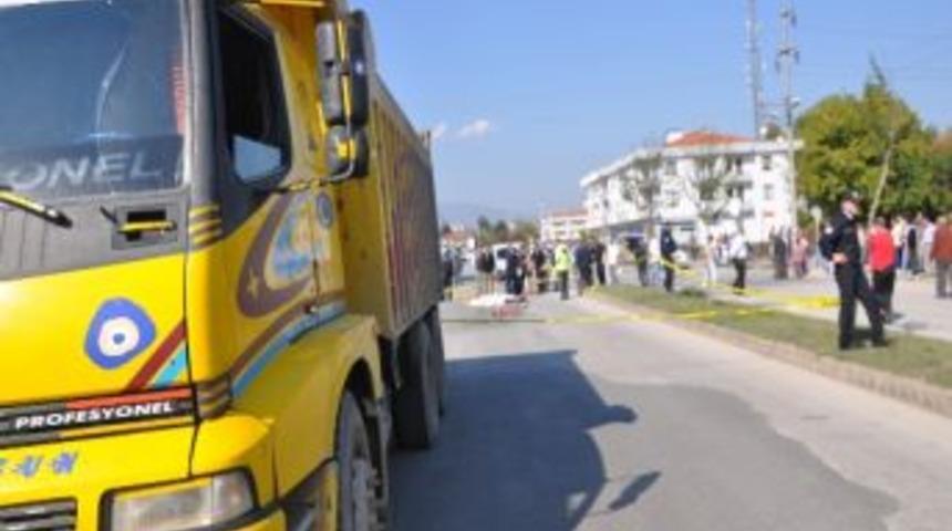 D&uuml;zce&rsquo;de Trafik Kazası: 1 &Ouml;l&uuml;
