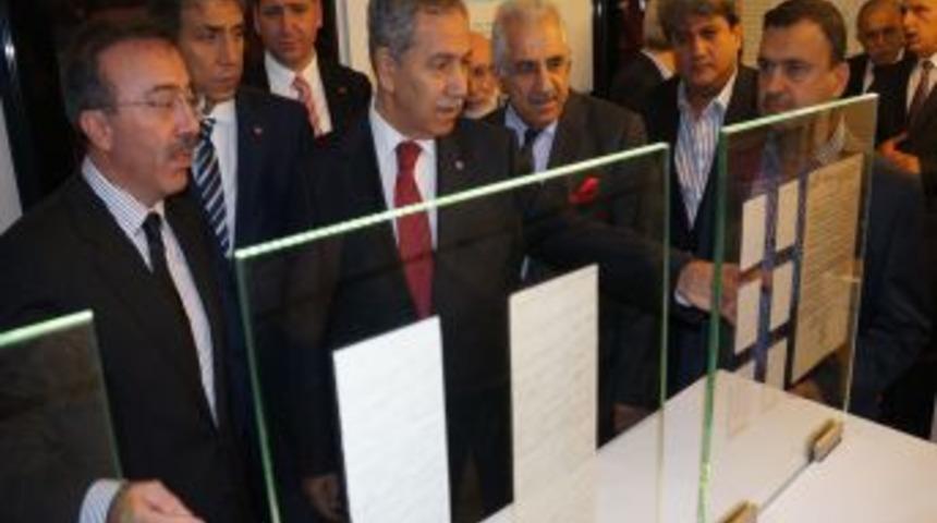 B&uuml;lent Arın&ccedil;, Restore Edilen R&uuml;stemşa Medresesi'ni A&ccedil;tı