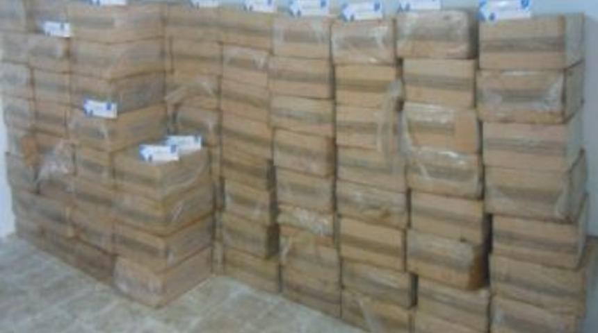 Tarsus'ta 50 Bin Paket Ka&ccedil;ak Sigara Ele Ge&ccedil;irildi