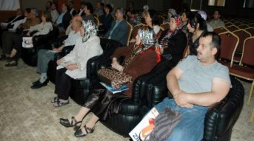 &Ouml;zel Sani Konukoğlu Hastanesi&rsquo;nde &lsquo;cilt Kanseri Ve Benler&rsquo; Anlatıldı