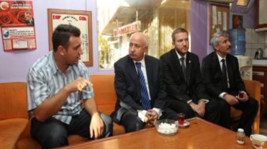 Vali Y&uuml;ksel'den Taksi Durağına Ziyaret