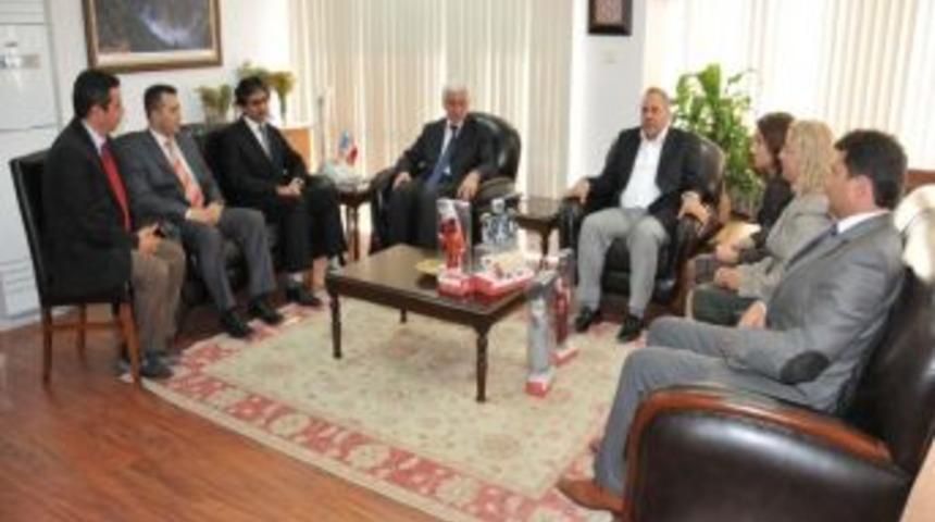 Anadolu Kalkınma Değişim Ve Gelişim Derneği&rsquo;nden Vali Koca&rsquo;ya Ziyaret