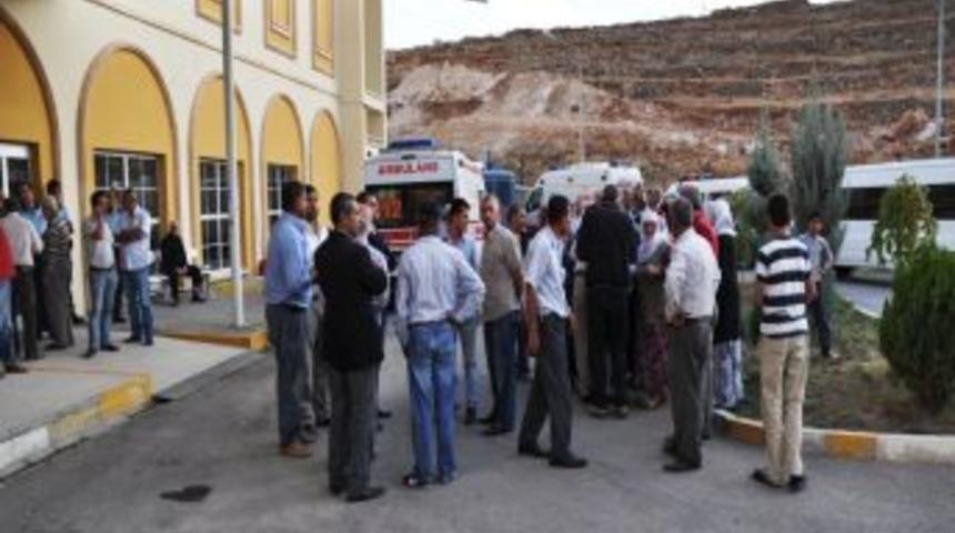 Kazada Hayatını Kaybeden Gencin Yakınları Hastaneye Tepki G&ouml;sterdi