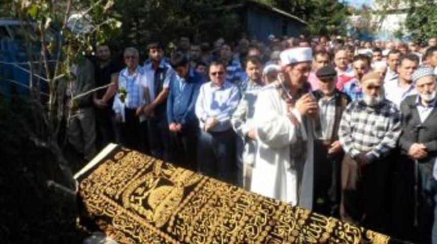 Nursal Acar Toprağa verildi