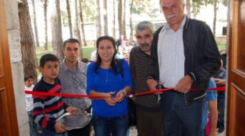 &lsquo;h&uuml;zn&uuml;n Kırık Yolcuları&rsquo; Resim Sergisi A&ccedil;ıldı