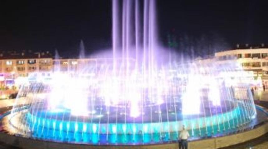 Marmaris'te G&ouml;rsel Ş&ouml;len B&uuml;y&uuml;l&uuml;yor