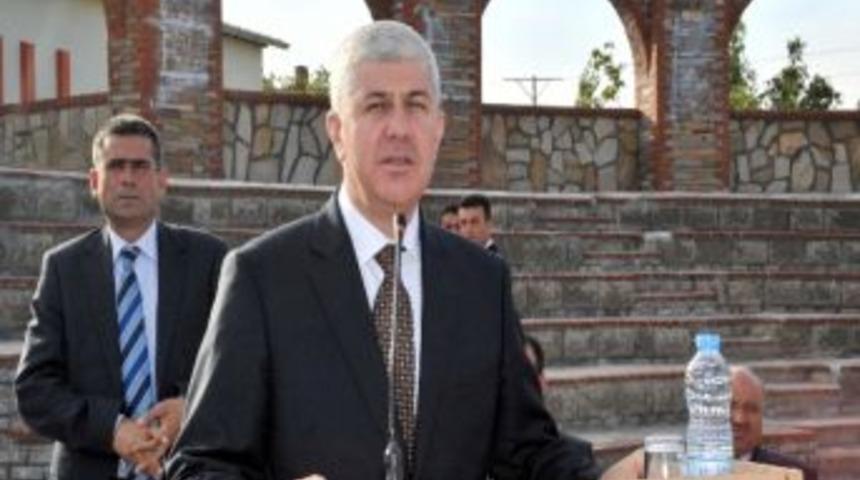 Uşak&rsquo;ta 56 &Ccedil;ift&ccedil;iye 224 Baş Gebe D&uuml;ve Dağıtıldı