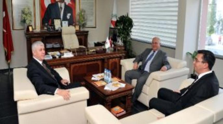 Vali Erden Sivaslı İl&ccedil;esinde İncelemelerde Bulundu