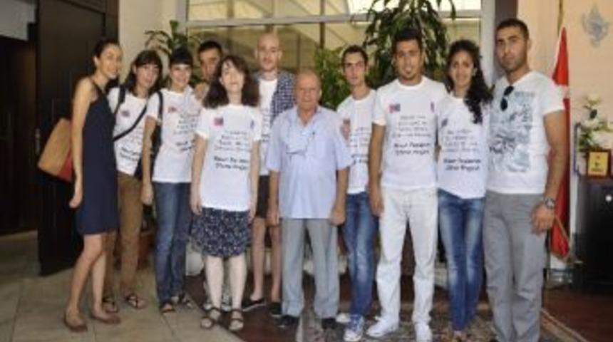 K&uuml;lt&uuml;rel Ve Tarihi Mirasi Koruma Derneği&rsquo;nden Kuşadası Belediyesi&rsquo;ne Ziyaret