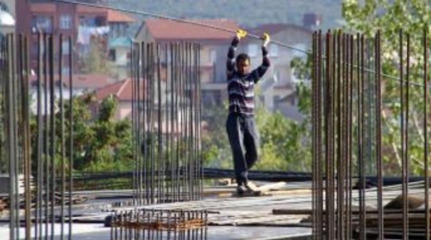 Kuru&ccedil;eşme K&uuml;lt&uuml;r Merkezi'nin Yapımı Devam Ediyor