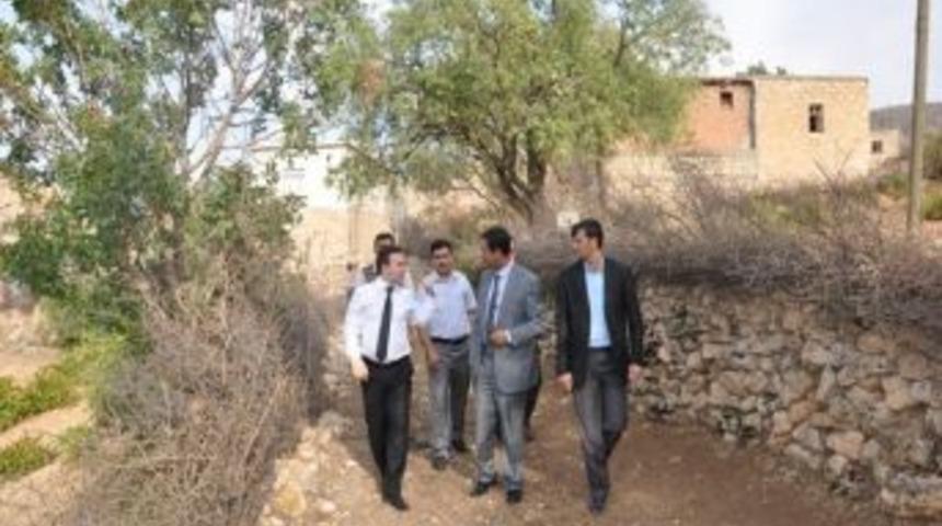 Karak&ouml;y-uzundere Yeni Yol Yapım &Ccedil;alışmaları Hızlandı