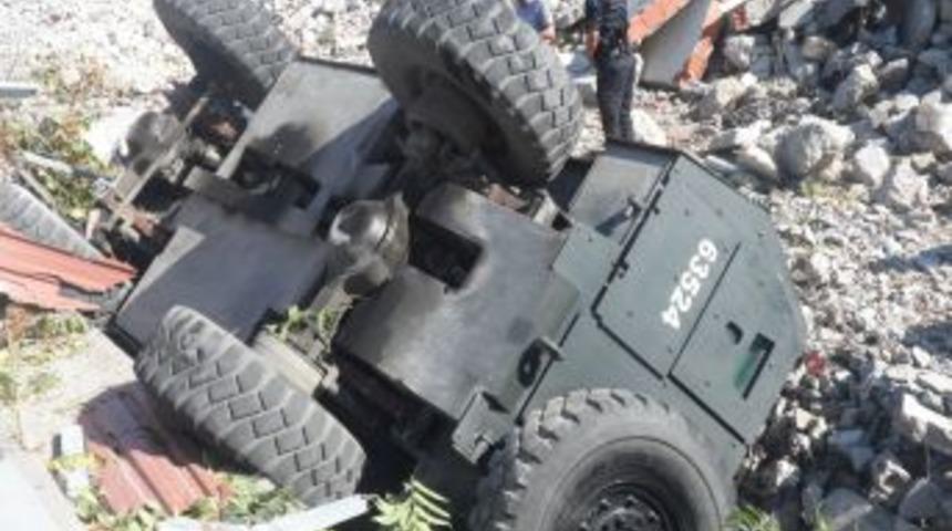 Polis Panzeri Takla Attı