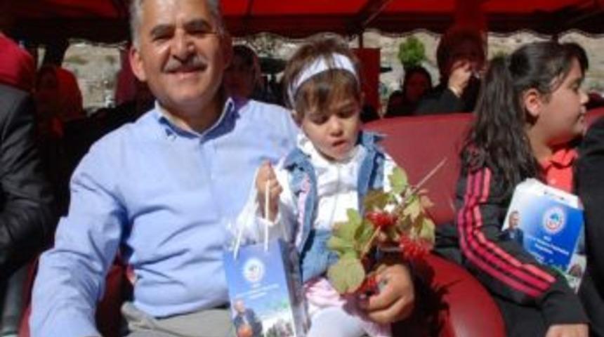 3. Gilaburu Ve Ceviz Şenliği Yapıldı