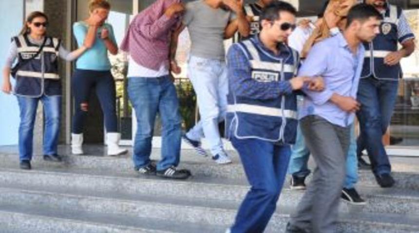 Alanya&rsquo;da 22 Kilogram Kubar Esrar Ele Ge&ccedil;irildi