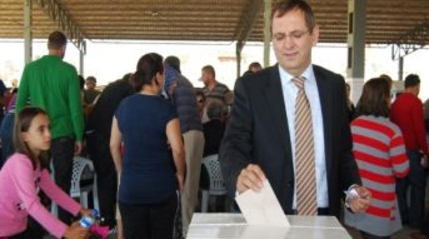 K&uuml;&ccedil;&uuml;kk&ouml;y&rsquo;de Referandum Heyecanı