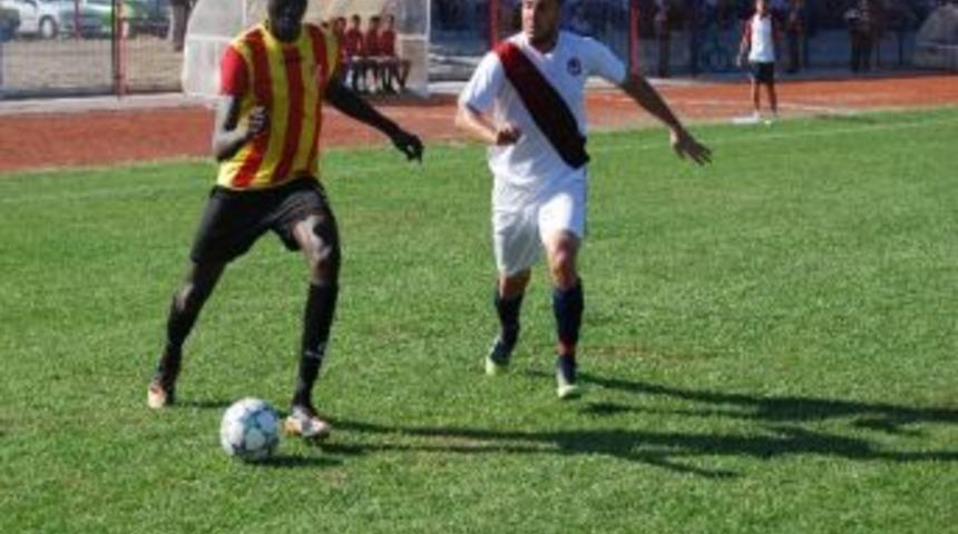 K&uuml;&ccedil;&uuml;kk&ouml;y Belediyespor, Lideri Devirdi