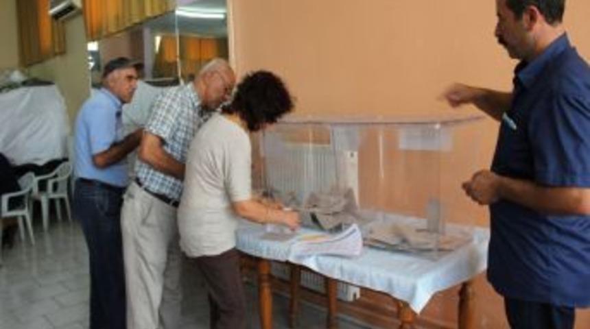 Beldelerinin Kapatılmaması I&ccedil;in Sandığa Gittiler