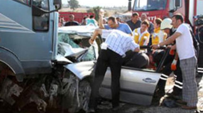 Bolu'da zincirleme trafik kazası: 2 &ouml;l&uuml;