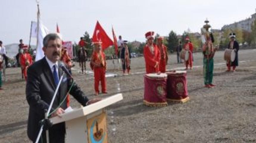 Cirit M&uuml;sabakaları İlgi G&ouml;rd&uuml;