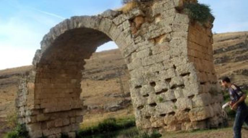 Septimus Severus K&ouml;pr&uuml;s&uuml; Kurtarılmayı Bekliyor
