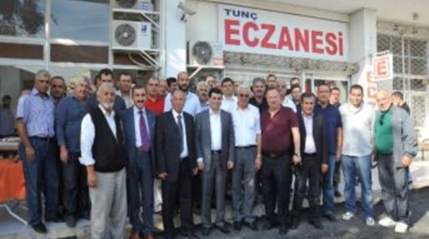 Başkan T&uuml;t&uuml;nc&uuml; Esnaf İle Kahvaltıda Bir Araya Geldi