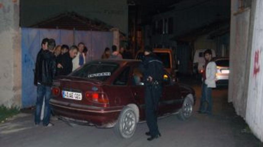 K&uuml;tahya'da Mahalle Kavgası: 3 Yaralı