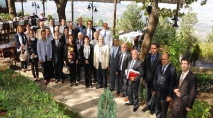 İmar M&uuml;d&uuml;rleri Başiskele&acute;de Buluştu