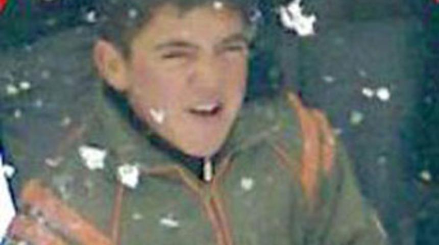 Kamyonet &ccedil;arptğıı motosiklet s&uuml;r&uuml;c&uuml; &ouml;ld&uuml;