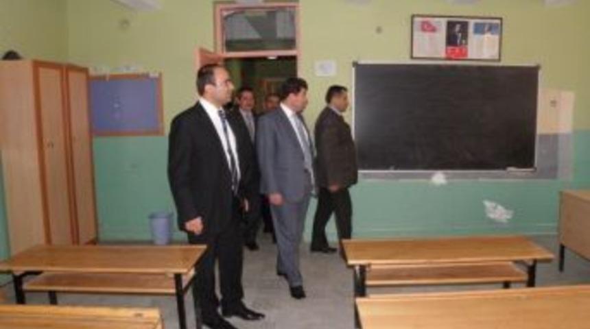 &Ouml;ğretmenler B&uuml;t&uuml;n Eksikliklere Rağmen Başarılı
