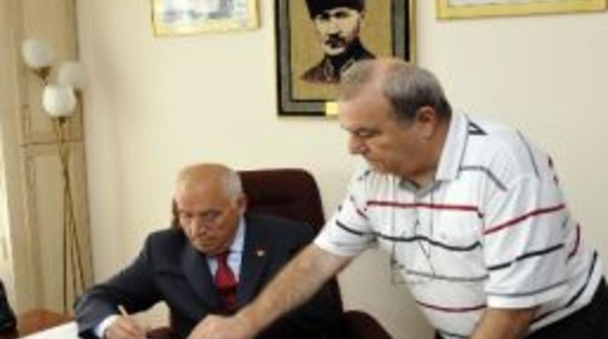 Yaşar, Sandıklılar Vakfı Toplantısına Katıldı