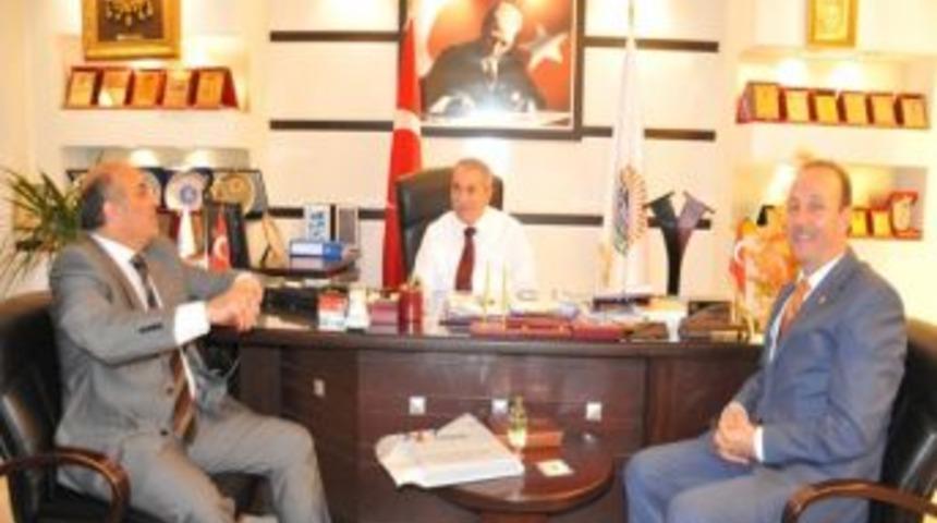 Matder&rsquo;den Demirtaş&rsquo;a Teşekk&uuml;r Plaketi