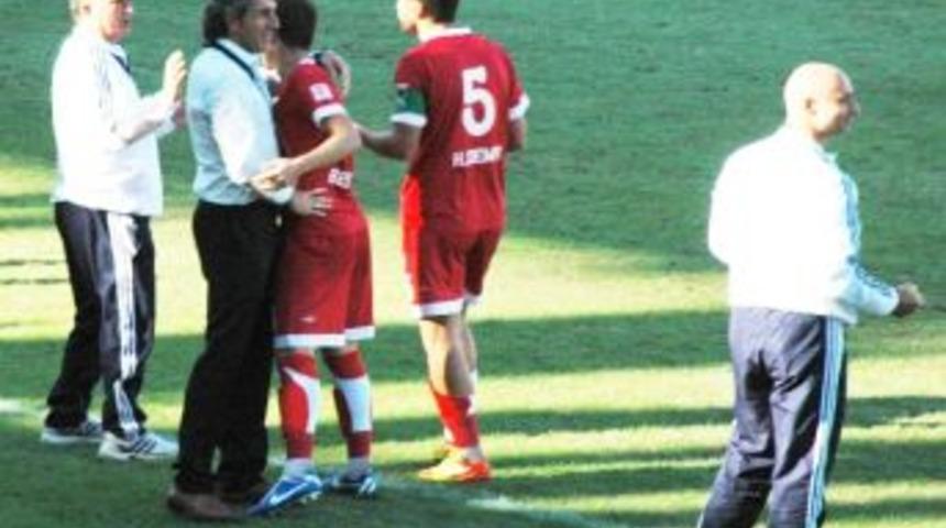Denizli Belediyespor Bir Puana Sevindi