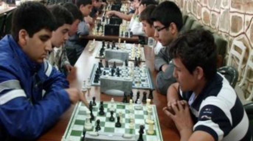 Cumhuriyet Kupası Satran&ccedil; Turnuvası Sona Erdi