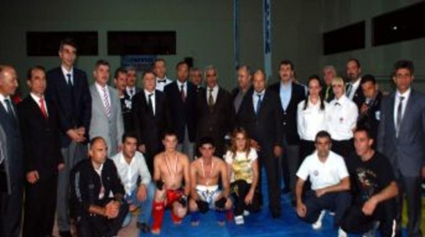 Merinos Muay Thai S&uuml;per Ligi Sona Erdi