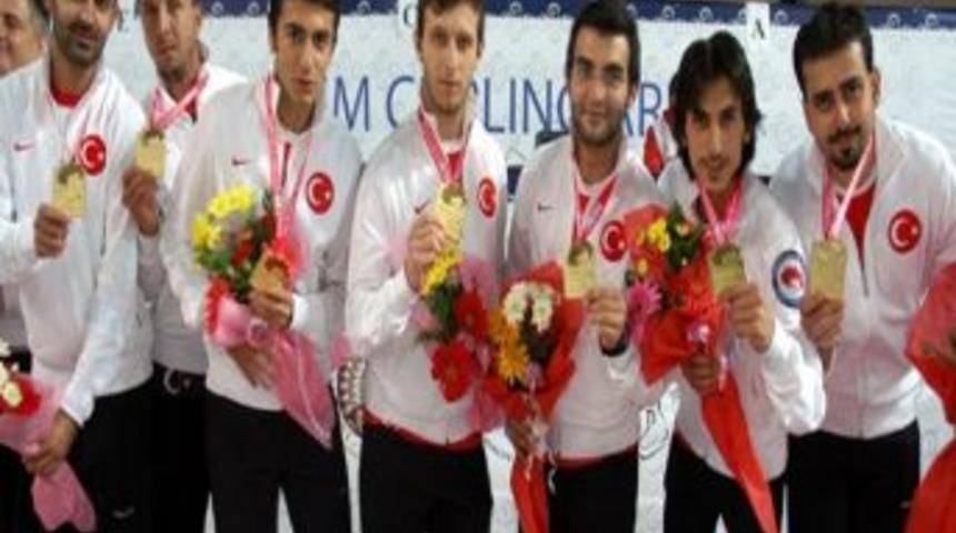 Curling&rsquo;te Milli Sevin&ccedil;...