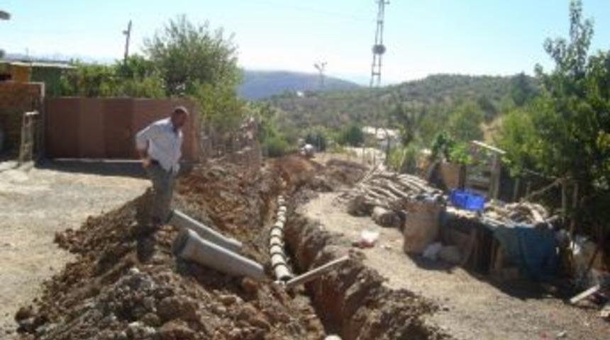 Kulp Belediyesi Alt Yapı &Ccedil;alışmalarına Devam Ediyor
