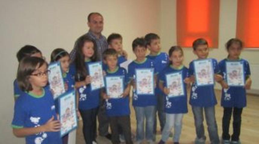 Mental Aritmetik &Ouml;ğrencilerinin Setifika Heyecanı