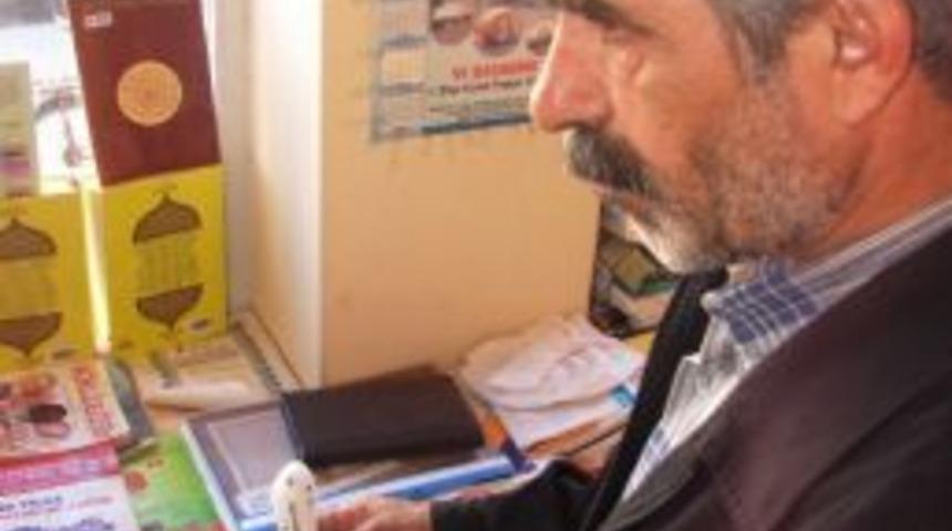 Kur&rsquo;an-ı Kerim Okuyan Kaleme B&uuml;y&uuml;k İlgi