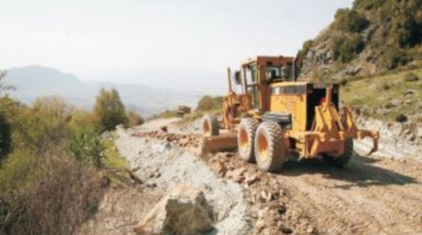 Arazi Yollarını Sel&ccedil;uk Belediyesi Yapacak