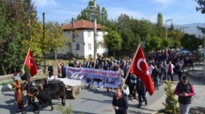 Kurtuluş Savaşı G&uuml;nleri İstiklal Yolu Y&uuml;r&uuml;y&uuml;ş&uuml;nde Canlandırıldı
