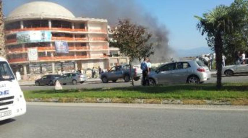 Otel İnşaatında Yangın &Ccedil;ıktı