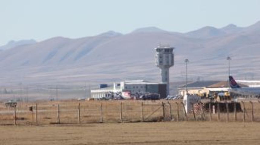 Ermenistan U&ccedil;ağı Bir Saat Sonra Havalanacak