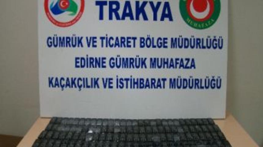 Kapıkule&rsquo;de 288 Adet Ka&ccedil;ak Cep Telefonu Yakalandı