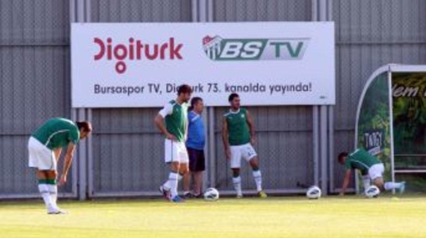 Bursaspor'da Ozan İpek Antrenmana &Ccedil;ıkmadı