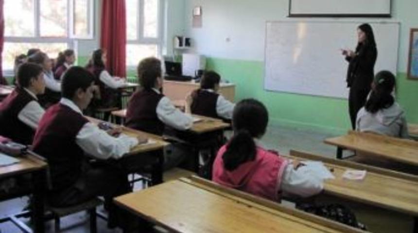 Hisarcık Cumhuriyet İlk&ouml;ğretim Okulunda &Ouml;ğrencilere &Uuml;cretsiz Sbs Kursu